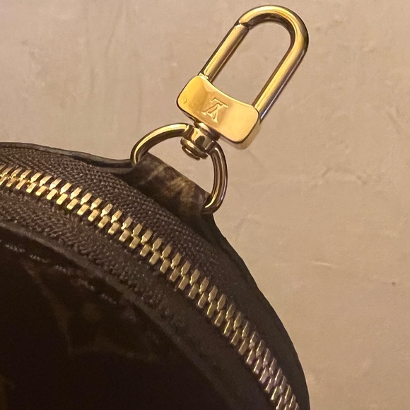 👑✅PRICE FIRM✅ AUTHENTIC Louis Vuitton Monogram Coin Pouch - Picture 4 of 17